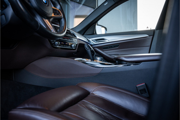 BMW 5 Serie Touring 520i High Executive - M Sport | Panorama | Memory | HUD | Virtual