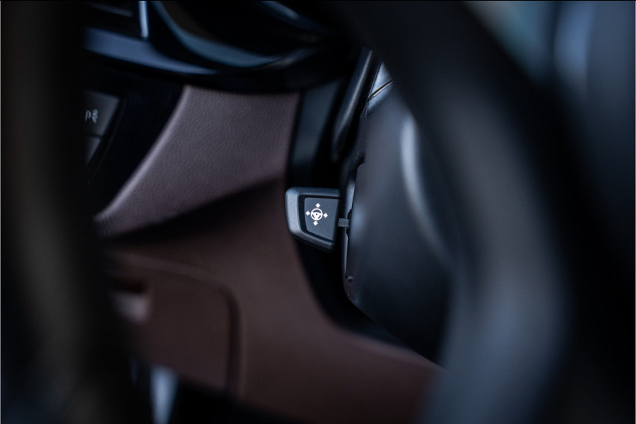 BMW 5 Serie Touring 520i High Executive - M Sport | Panorama | Memory | HUD | Virtual