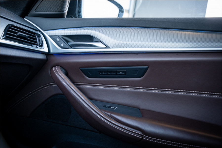 BMW 5 Serie Touring 520i High Executive - M Sport | Panorama | Memory | HUD | Virtual