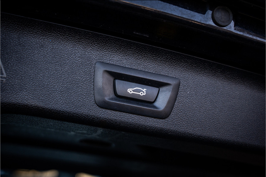 BMW 5 Serie Touring 520i High Executive - M Sport | Panorama | Memory | HUD | Virtual