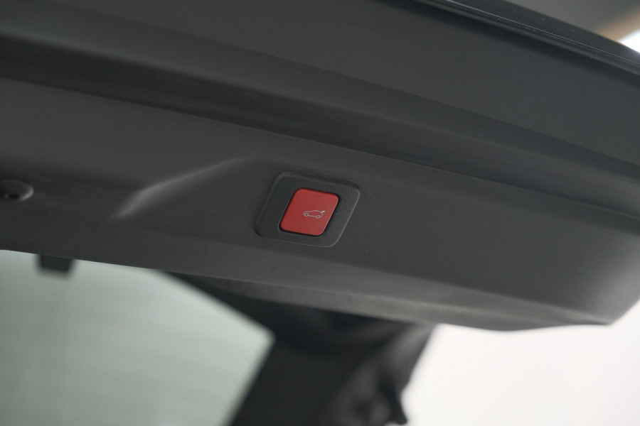 Peugeot 3008 Hybrid 145 e-DCS6 GT | Elektrische Kofferklep | Camera | Adaptieve Cruise Control | Apple CarPlay