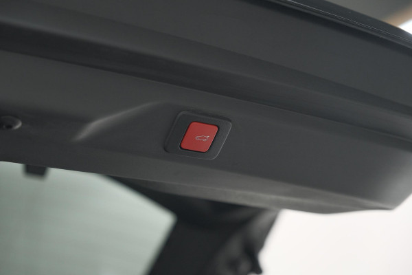 Peugeot 3008 Hybrid 145 e-DCS6 GT | Elektrische Kofferklep | Camera | Adaptieve Cruise Control | Apple CarPlay