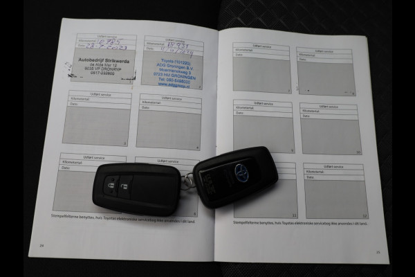 Toyota C-HR 2.0 Hybrid Style | Bi-Tone | Full Led | Trekhaak afn.