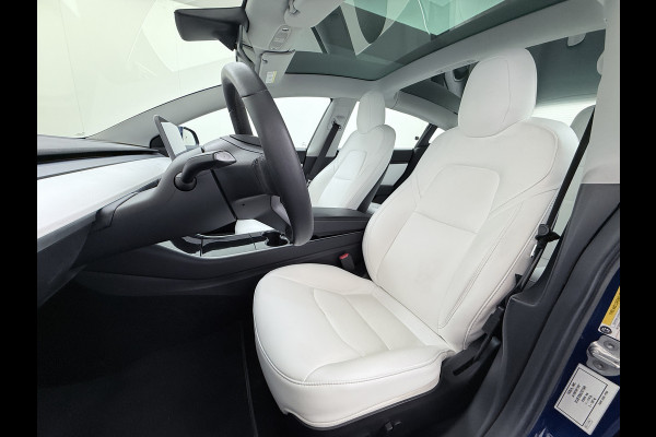 Tesla Model 3 Long Range AWD 75kWh SOH 88% 463PK Lmv 19" Ivoor Premium Audio AutoPilot Panoramadak Camera's Leer Adaptive-Cruise-Control+Stop& 4WD Stoel en achterbank verwarming Elektr.Stoelen+Memory+Easy-Entry WiFi Origineel Nederlandse Auto Garantie op Accu/Motor tot 20-12-2027/192.000km