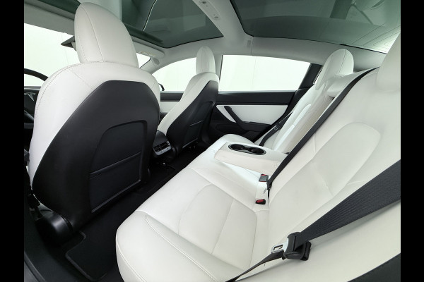Tesla Model 3 Long Range AWD 75kWh SOH 88% 463PK Lmv 19" Ivoor Premium Audio AutoPilot Panoramadak Camera's Leer Adaptive-Cruise-Control+Stop& 4WD Stoel en achterbank verwarming Elektr.Stoelen+Memory+Easy-Entry WiFi Origineel Nederlandse Auto Garantie op Accu/Motor tot 20-12-2027/192.000km
