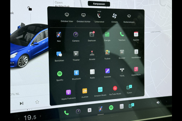 Tesla Model 3 Long Range AWD 75kWh SOH 88% 463PK Lmv 19" Ivoor Premium Audio AutoPilot Panoramadak Camera's Leer Adaptive-Cruise-Control+Stop& 4WD Stoel en achterbank verwarming Elektr.Stoelen+Memory+Easy-Entry WiFi Origineel Nederlandse Auto Garantie op Accu/Motor tot 20-12-2027/192.000km