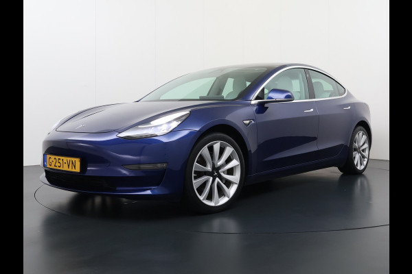 Tesla Model 3 Long Range AWD 75kWh SOH 88% 463PK Lmv 19" Ivoor Premium Audio AutoPilot Panoramadak Camera's Leer Adaptive-Cruise-Control+Stop& 4WD Stoel en achterbank verwarming Elektr.Stoelen+Memory+Easy-Entry WiFi Origineel Nederlandse Auto Garantie op Accu/Motor tot 20-12-2027/192.000km