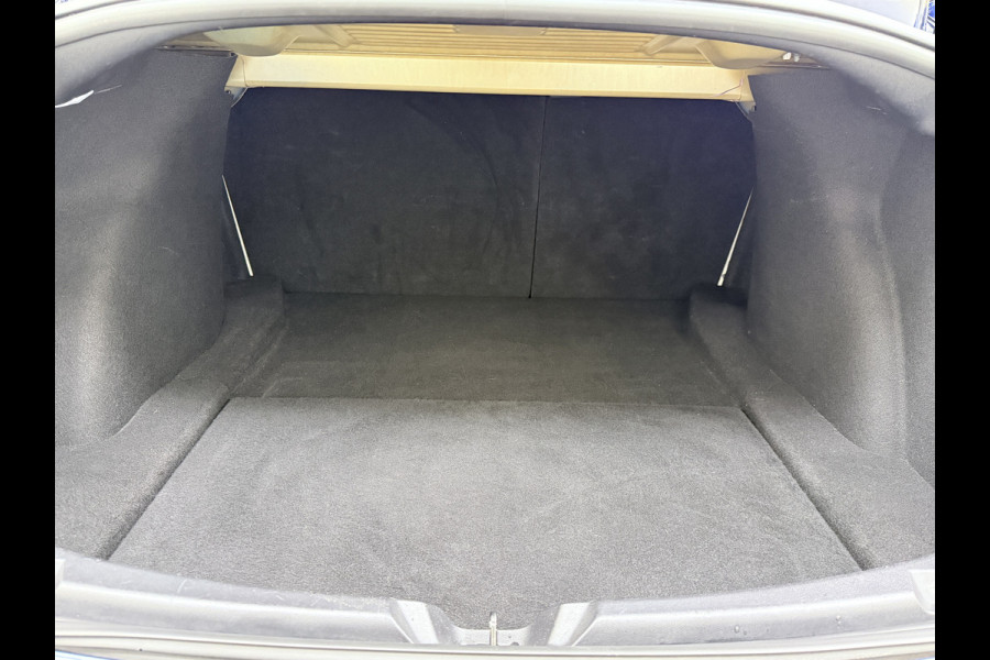 Tesla Model 3 Long Range AWD 75kWh SOH 88% 463PK Lmv 19" Ivoor Premium Audio AutoPilot Panoramadak Camera's Leer Adaptive-Cruise-Control+Stop& 4WD Stoel en achterbank verwarming Elektr.Stoelen+Memory+Easy-Entry WiFi Origineel Nederlandse Auto Garantie op Accu/Motor tot 20-12-2027/192.000km