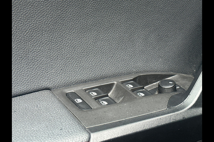 Seat Ibiza 1.0 TSI FR Busines Virtual/Camera/Stoelverw.