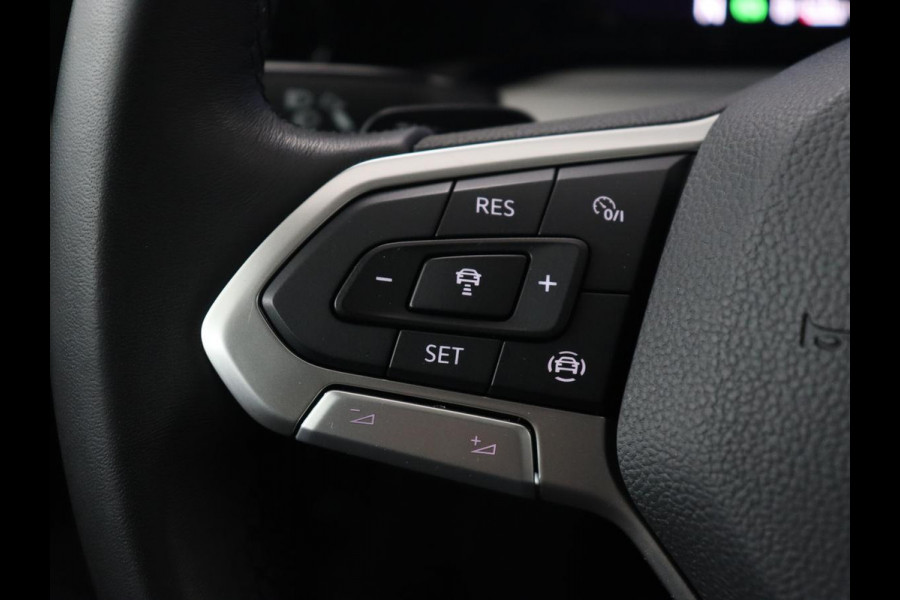 Volkswagen Golf 1.0 eTSI Life | Trekhaak | Full LED | Carplay | Navigatie | Adaptive cruise | Parkeerhulp | Digital Cockpit | Sfeerverlichting | Climate control