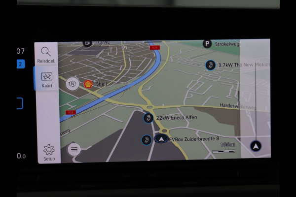 Volkswagen Golf 1.0 eTSI Life | Trekhaak | Full LED | Carplay | Navigatie | Adaptive cruise | Parkeerhulp | Digital Cockpit | Sfeerverlichting | Climate control