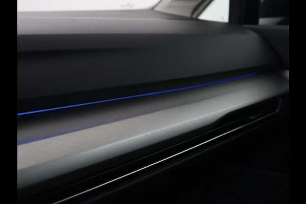 Volkswagen Golf 1.0 eTSI Life | Trekhaak | Full LED | Carplay | Navigatie | Adaptive cruise | Parkeerhulp | Digital Cockpit | Sfeerverlichting | Climate control