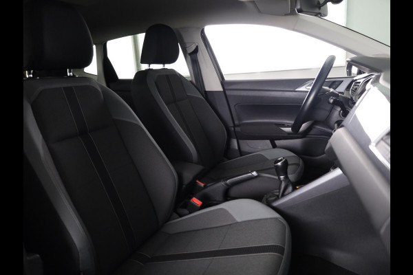 Volkswagen Polo 1.0 TSI Highline 95 pk | Navigatie | Parkeersensoren | Adaptieve cruise control | Apple Carplay/Android Auto |