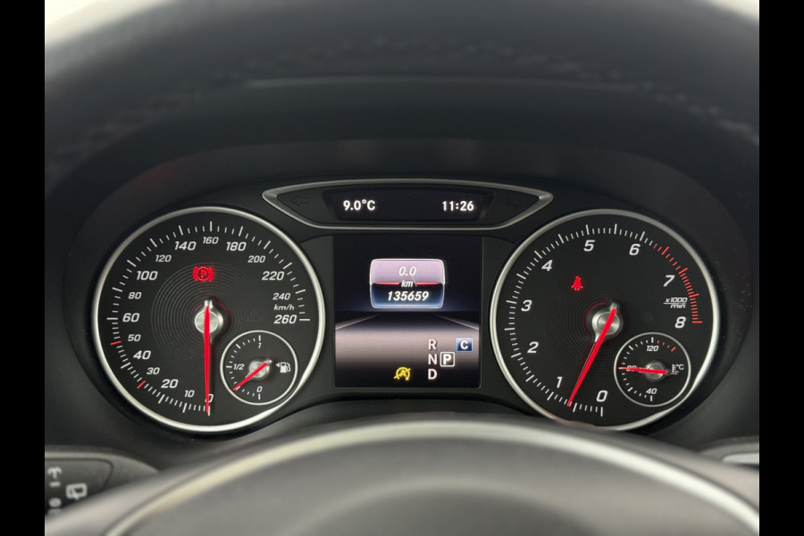 Mercedes-Benz B-Klasse 180 Lease Edition Plus | Trekhaak | Pano | Navi | Camera | PDC | LED