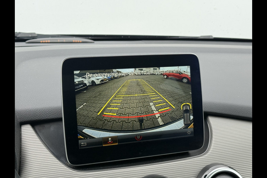 Mercedes-Benz B-Klasse 180 Lease Edition Plus | Trekhaak | Pano | Navi | Camera | PDC | LED