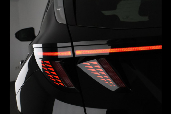 Hyundai Tucson 1.6 T-GDI HEV Comfort Smart | Navigatie | Stuur-& Stoelverwarming | 1e eigenaar | Camera |