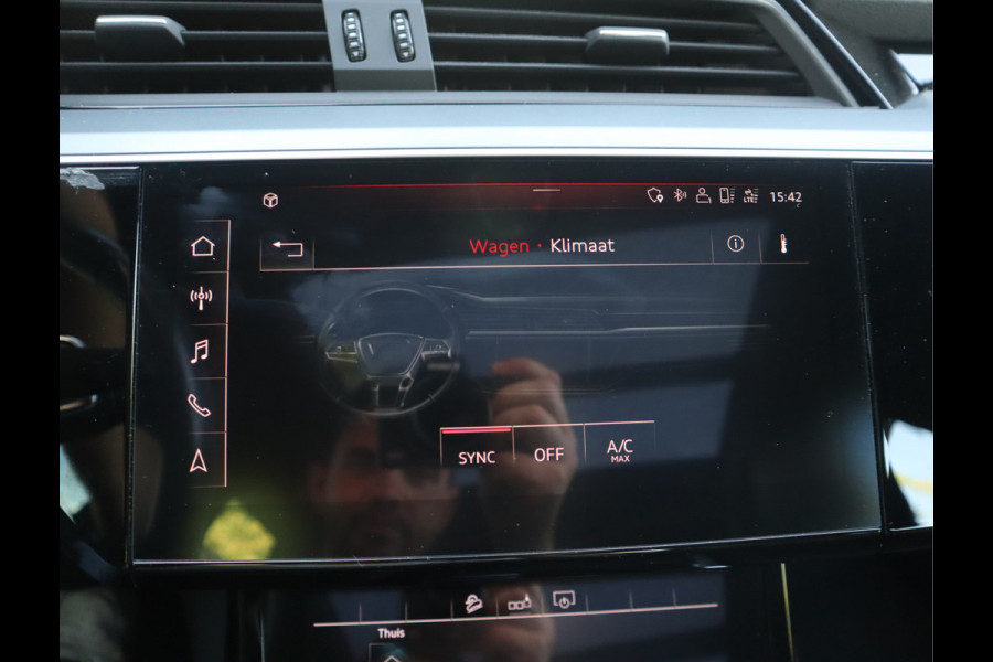 Audi e-tron 50 quattro Business edition Plus 71 kWh / Panoramadak / Sportstoelen / SOH 91%