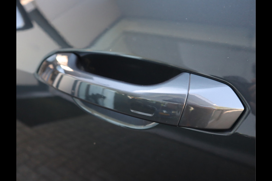 Audi e-tron 50 quattro Business edition Plus 71 kWh / Panoramadak / Sportstoelen / SOH 91%