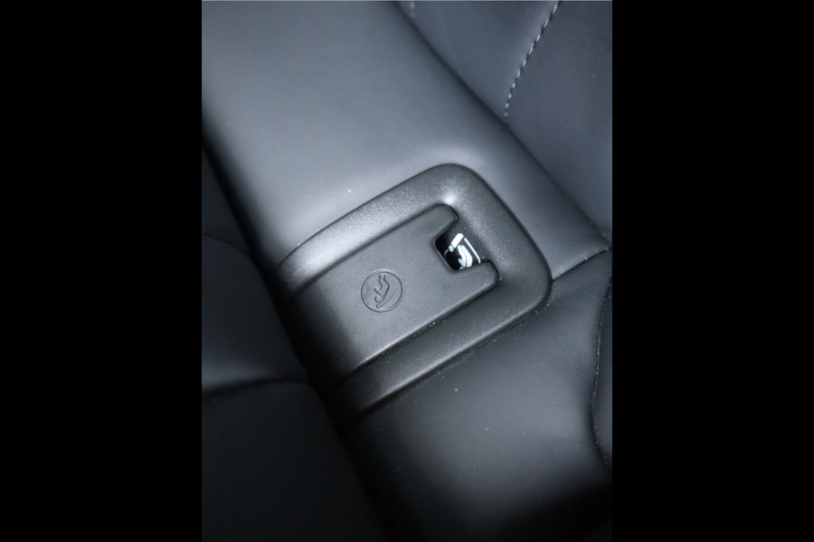 Audi e-tron 50 quattro Business edition Plus 71 kWh / Panoramadak / Sportstoelen / SOH 91%