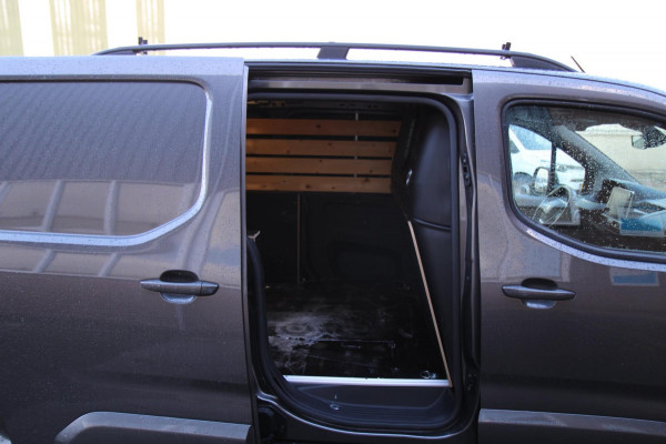 Peugeot Partner 1.5 BlueHDI Premium Automaat / Multi stuur / BOM VOL opties !!