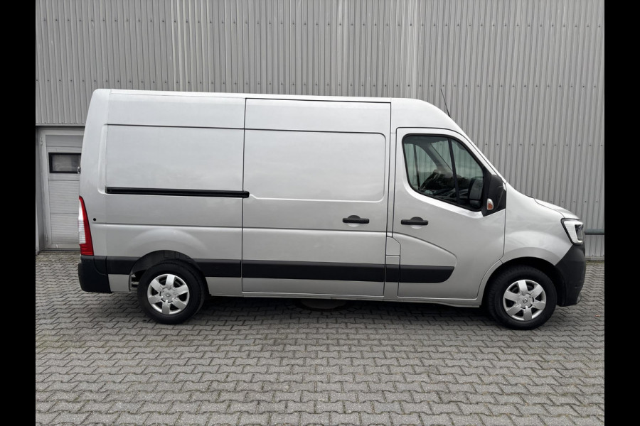 Renault Master 2.3 dCi L2H2*A/C*CRUISE*NAVI*HAAK*CAM*INRICHTING*
