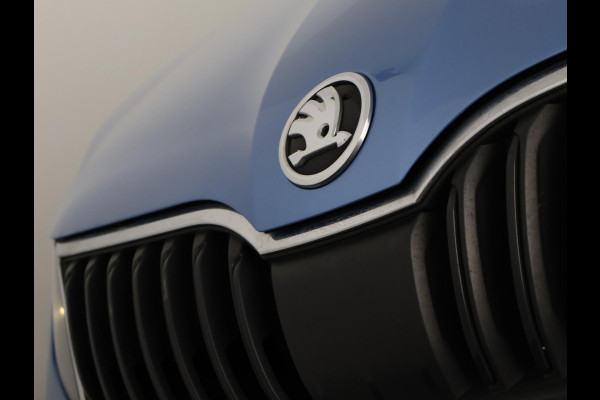 Škoda Octavia Combi 1.0 TSI Greentech Ambition Business Automaat | Navigatie | Trekhaak | Privacy Glass |