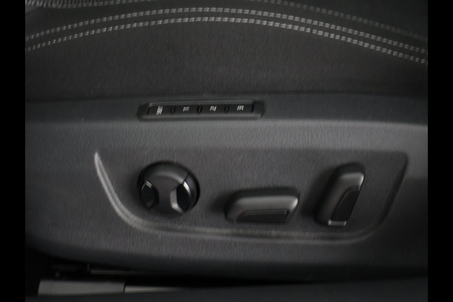 Škoda Superb Combi 1.5 TSI ACT Business Edition Automaat | Navigatie | Stoelverwarming | Camera |