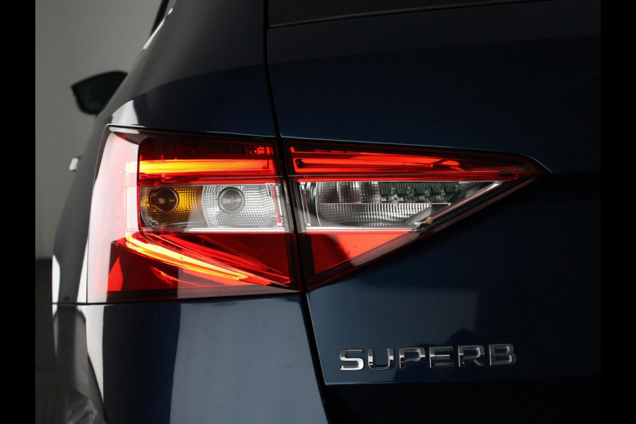 Škoda Superb Combi 1.5 TSI ACT Business Edition Automaat | Navigatie | Stoelverwarming | Camera |