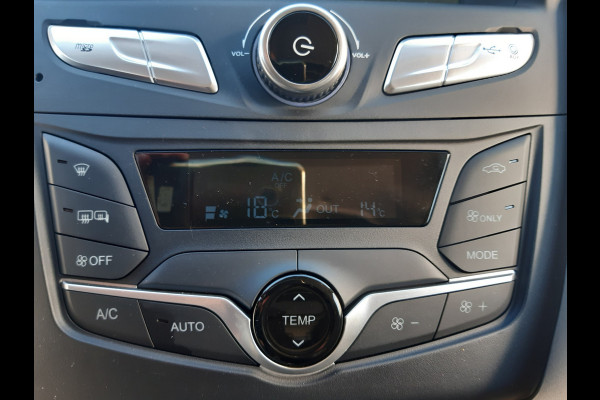 BYD ETP3 45 kWh WLTP 230Km L&R Schuifdeur Leer Airco Achteruitrijcamera