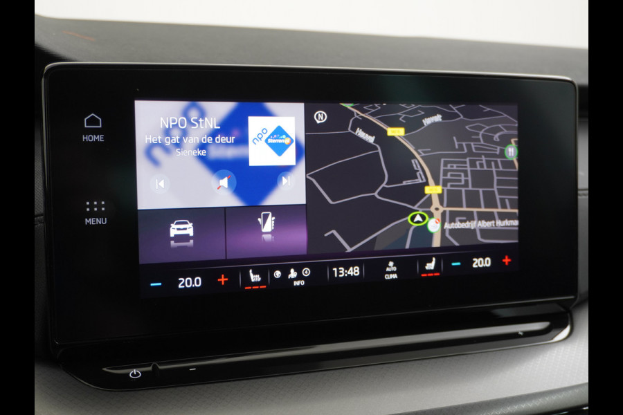 Škoda Octavia Combi T 111PK Navi Trekhaak Apple Carplay Android Virtual Cockpit Elek.Achtreklep Pdc Navi Ecc Cruise Control Business Edition Stoel+Stuurverwarming Lmv Sunset DAB Led  Keyless 1e Eigenaar Origineel Nederlandse Auto 1300kg trekvermogen