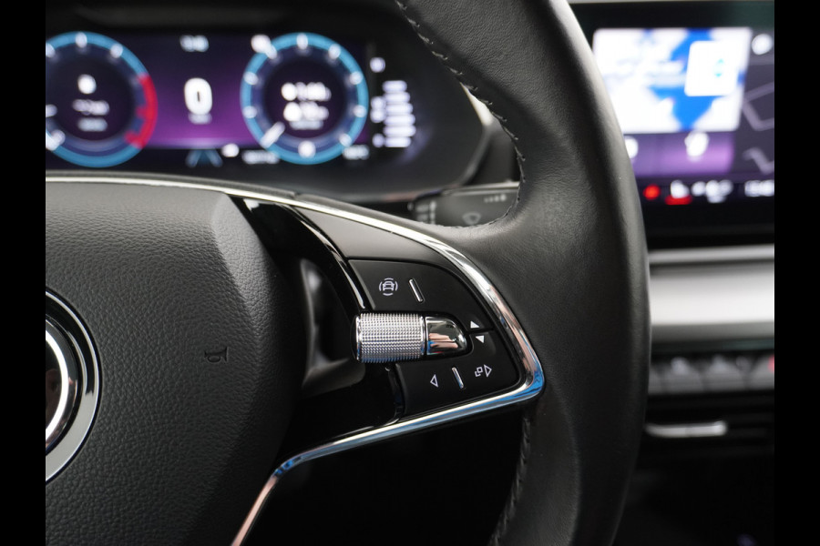 Škoda Octavia Combi T 111PK Navi Trekhaak Apple Carplay Android Virtual Cockpit Elek.Achtreklep Pdc Navi Ecc Cruise Control Business Edition Stoel+Stuurverwarming Lmv Sunset DAB Led  Keyless 1e Eigenaar Origineel Nederlandse Auto 1300kg trekvermogen