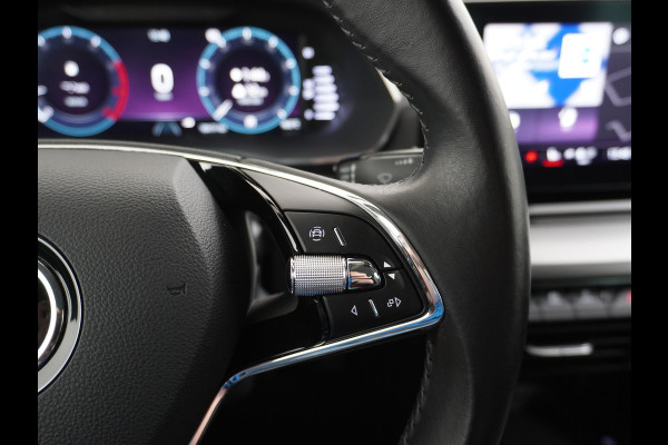 Škoda Octavia Combi T 111PK Navi Trekhaak Apple Carplay Android Virtual Cockpit Elek.Achtreklep Pdc Navi Ecc Cruise Control Business Edition Stoel+Stuurverwarming Lmv Sunset DAB Led  Keyless 1e Eigenaar Origineel Nederlandse Auto 1300kg trekvermogen