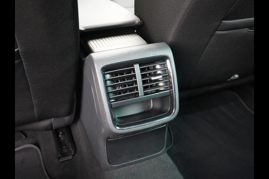 Škoda Octavia Combi T 111PK Navi Trekhaak Apple Carplay Android Virtual Cockpit Elek.Achtreklep Pdc Navi Ecc Cruise Control Business Edition Stoel+Stuurverwarming Lmv Sunset DAB Led  Keyless 1e Eigenaar Origineel Nederlandse Auto 1300kg trekvermogen