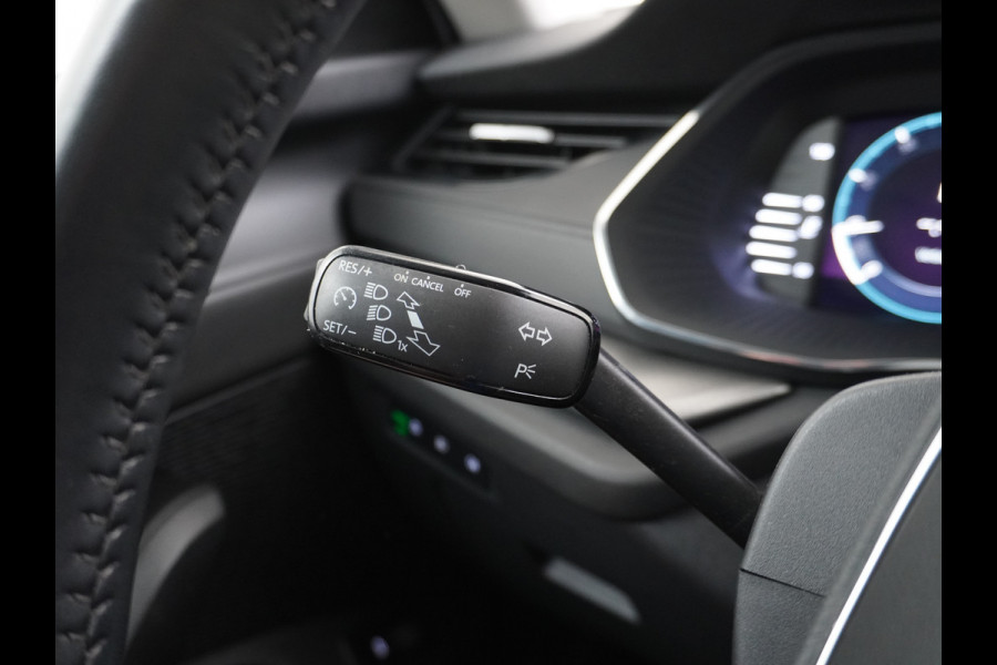 Škoda Octavia Combi T 111PK Navi Trekhaak Apple Carplay Android Virtual Cockpit Elek.Achtreklep Pdc Navi Ecc Cruise Control Business Edition Stoel+Stuurverwarming Lmv Sunset DAB Led  Keyless 1e Eigenaar Origineel Nederlandse Auto 1300kg trekvermogen