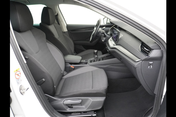 Škoda Octavia Combi T 111PK Navi Trekhaak Apple Carplay Android Virtual Cockpit Elek.Achtreklep Pdc Navi Ecc Cruise Control Business Edition Stoel+Stuurverwarming Lmv Sunset DAB Led  Keyless 1e Eigenaar Origineel Nederlandse Auto 1300kg trekvermogen