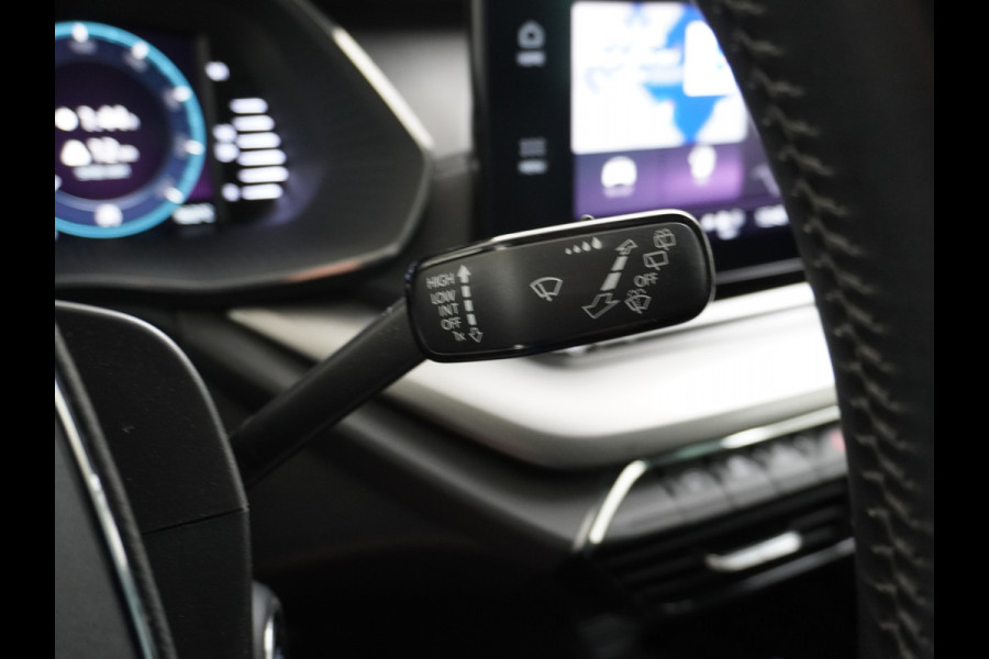 Škoda Octavia Combi T 111PK Navi Trekhaak Apple Carplay Android Virtual Cockpit Elek.Achtreklep Pdc Navi Ecc Cruise Control Business Edition Stoel+Stuurverwarming Lmv Sunset DAB Led  Keyless 1e Eigenaar Origineel Nederlandse Auto 1300kg trekvermogen