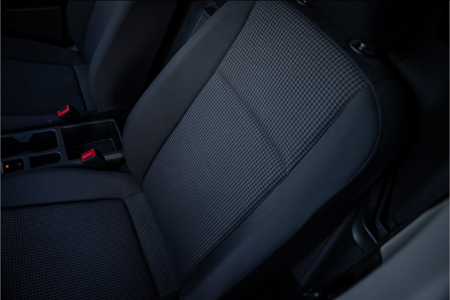 Volkswagen Caddy Cargo 2.0 TDI Economy Business ** Trekhaak ** Economy Business Plus Cruise control ** Climatic ** Vloer & Wand bekleding