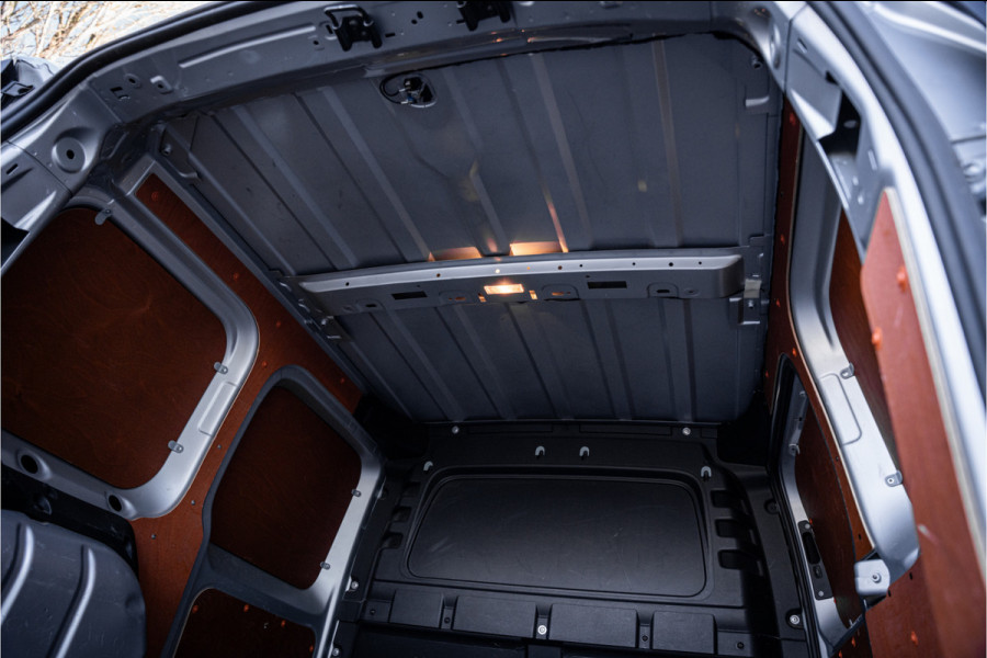 Volkswagen Caddy Cargo 2.0 TDI Economy Business ** Trekhaak ** Economy Business Plus Cruise control ** Climatic ** Vloer & Wand bekleding