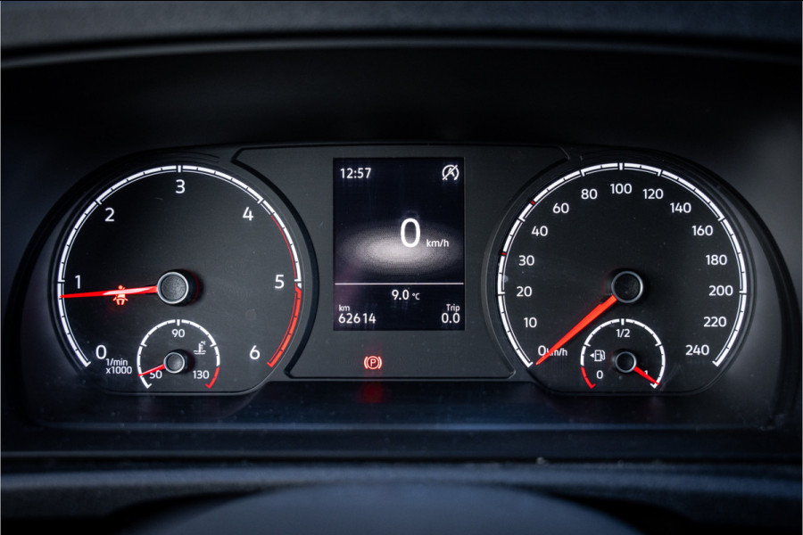 Volkswagen Caddy Cargo 2.0 TDI Economy Business ** Trekhaak ** Economy Business Plus Cruise control ** Climatic ** Vloer & Wand bekleding