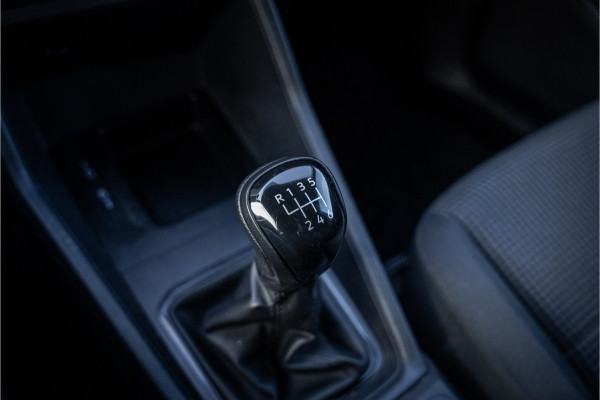 Volkswagen Caddy Cargo 2.0 TDI Economy Business ** Trekhaak ** Economy Business Plus Cruise control ** Climatic ** Vloer & Wand bekleding