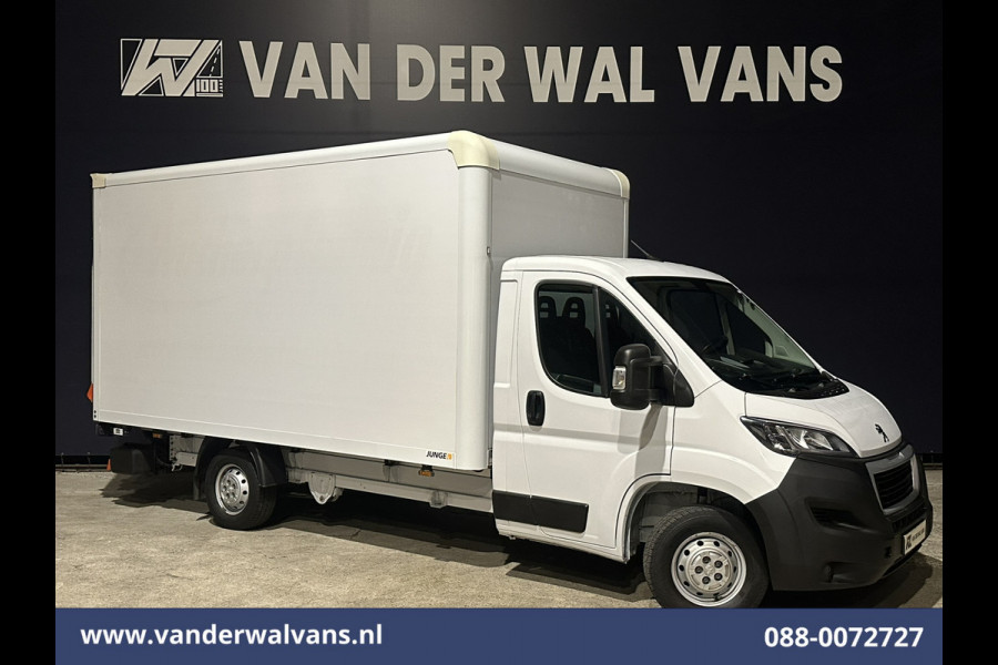 Peugeot Boxer 2.2 BlueHDi 141pk Bakwagen Laadklep Euro6 Airco | Cruisecontrol | 985kg laadvermogen Bijrijdersbank
