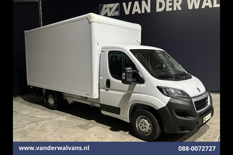 Peugeot Boxer 2.2 BlueHDi 141pk Bakwagen Laadklep Euro6 Airco | Cruisecontrol | 985kg laadvermogen Bijrijdersbank