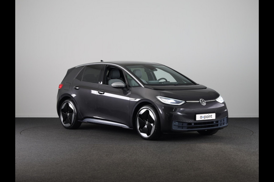 Volkswagen ID.3 First Max 58 kWh 204 pk | Navigatie | Panoramadak | Parkeersensoren | Achteruitrijcamera | Matrix LED koplampen | Stoelverwarming |