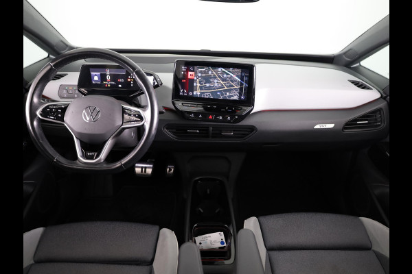 Volkswagen ID.3 First Max 58 kWh 204 pk | Navigatie | Panoramadak | Parkeersensoren | Achteruitrijcamera | Matrix LED koplampen | Stoelverwarming |