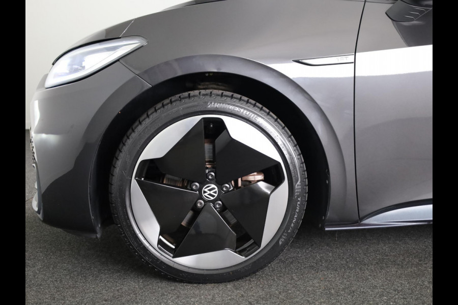 Volkswagen ID.3 First Max 58 kWh 204 pk | Navigatie | Panoramadak | Parkeersensoren | Achteruitrijcamera | Matrix LED koplampen | Stoelverwarming |