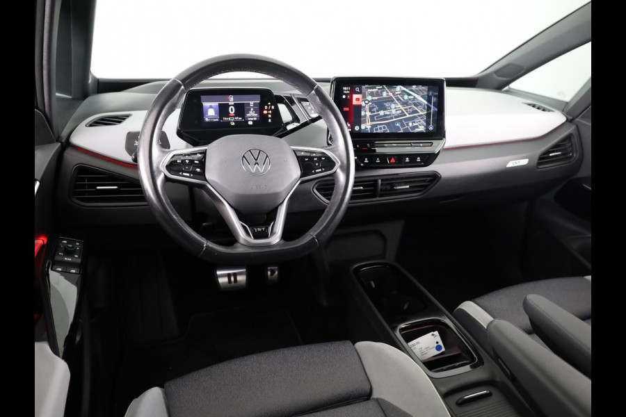 Volkswagen ID.3 First Max 58 kWh 204 pk | Navigatie | Panoramadak | Parkeersensoren | Achteruitrijcamera | Matrix LED koplampen | Stoelverwarming |