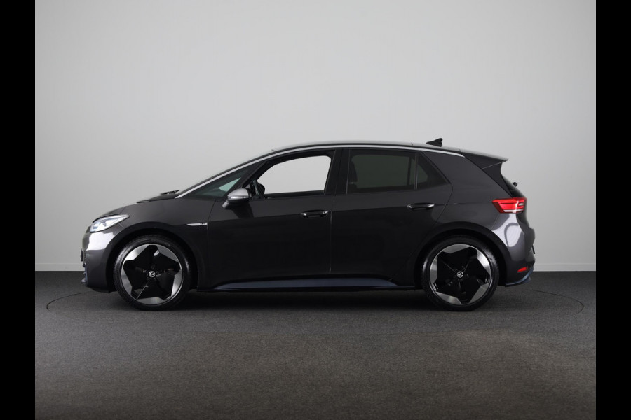 Volkswagen ID.3 First Max 58 kWh 204 pk | Navigatie | Panoramadak | Parkeersensoren | Achteruitrijcamera | Matrix LED koplampen | Stoelverwarming |