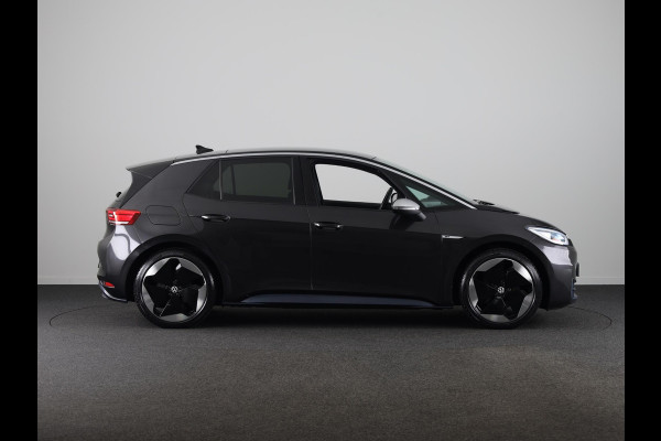 Volkswagen ID.3 First Max 58 kWh 204 pk | Navigatie | Panoramadak | Parkeersensoren | Achteruitrijcamera | Matrix LED koplampen | Stoelverwarming |