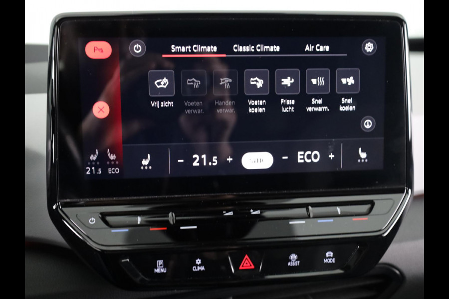 Volkswagen ID.3 First Max 58 kWh 204 pk | Navigatie | Panoramadak | Parkeersensoren | Achteruitrijcamera | Matrix LED koplampen | Stoelverwarming |
