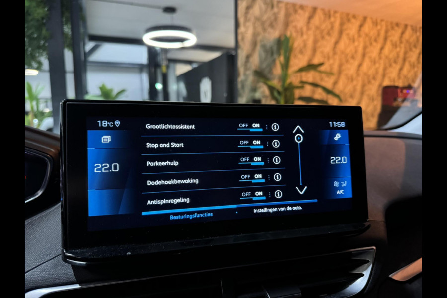 Peugeot 5008 1.2 PureTech Blue Lease Allure 7P. NAP Garantie Trekhaak Carplay Elek Achterklep Cruise Clima Navi Led Sfeer Rijklaar